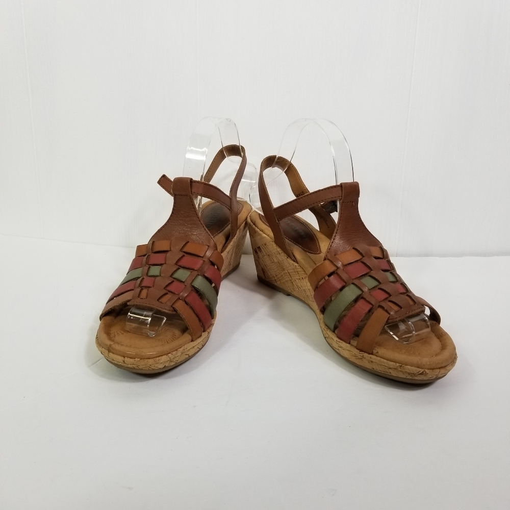 Montana wedges sz 8.5 in EUC.